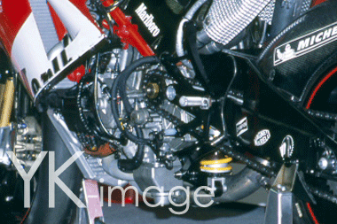 03 DUCATI ENGINE