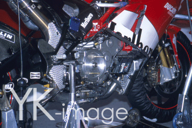 03 DUCATI ENGINE