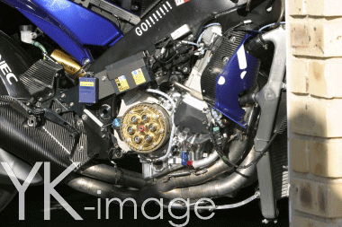 04 YAMAHA ENGINE