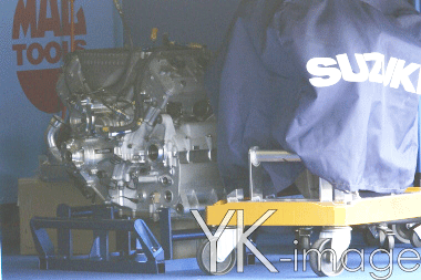 06 SUZUKI ENGINE