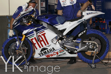 08 YAMAHA LORENZO