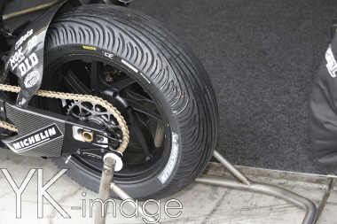 08 YAMAHA MI REAR TYRE